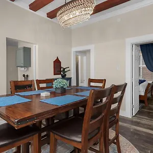 Modern 2br Near Dt, 8min Walk To Park&conservatory Holiday home