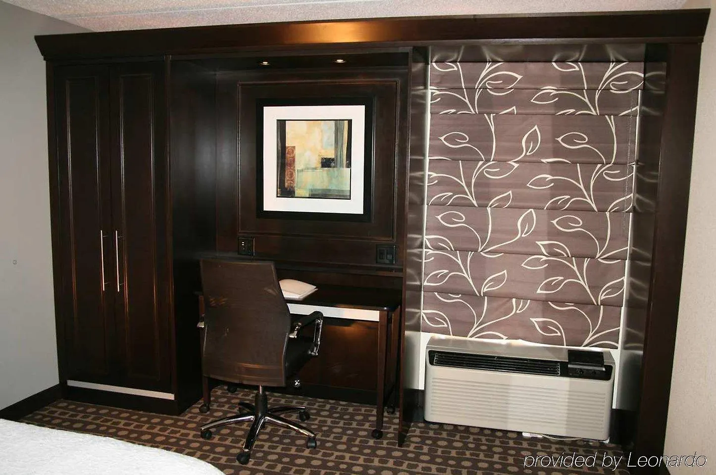 Hampton Inn West Columbus Hotel